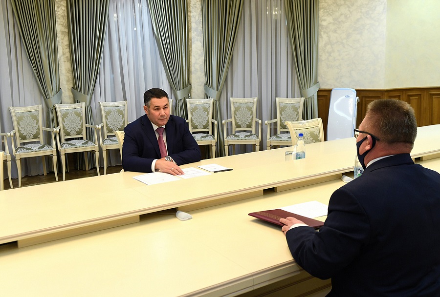 Игорь Руденя на встрече с главой Селижаровского муниципального округа поддержал строительство в поселке спортивного комплекса