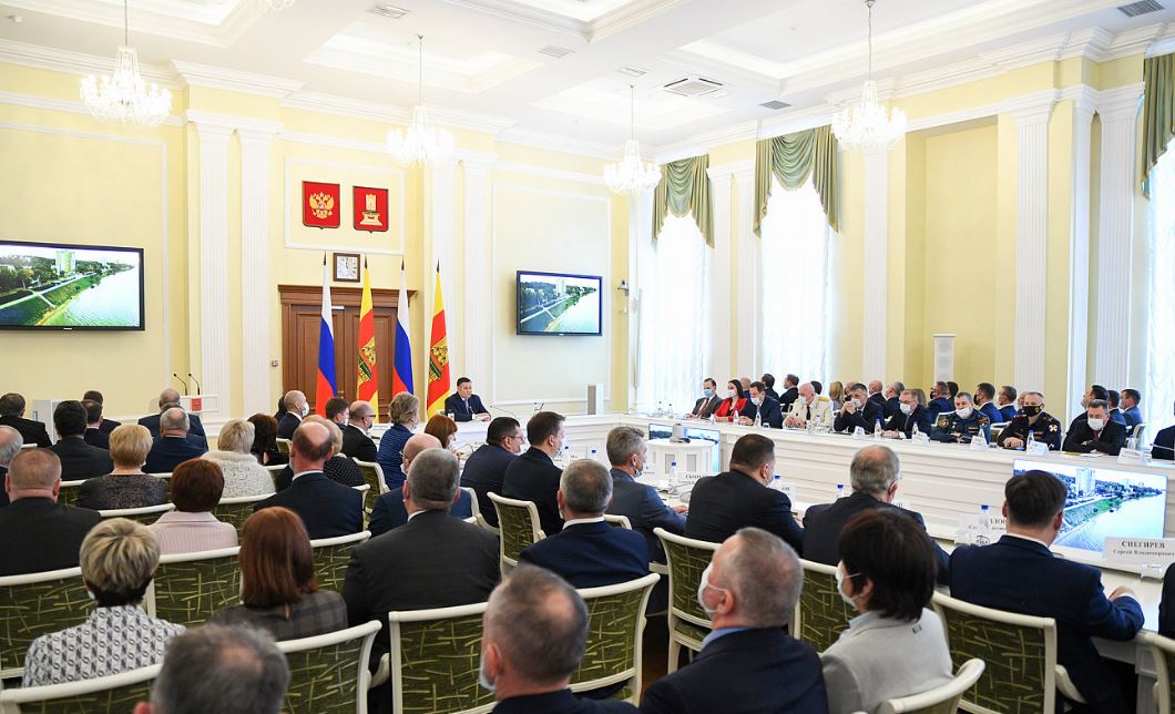 Игорь Руденя поставил перед главами муниципальных образований Тверской области задачи на 2022 год