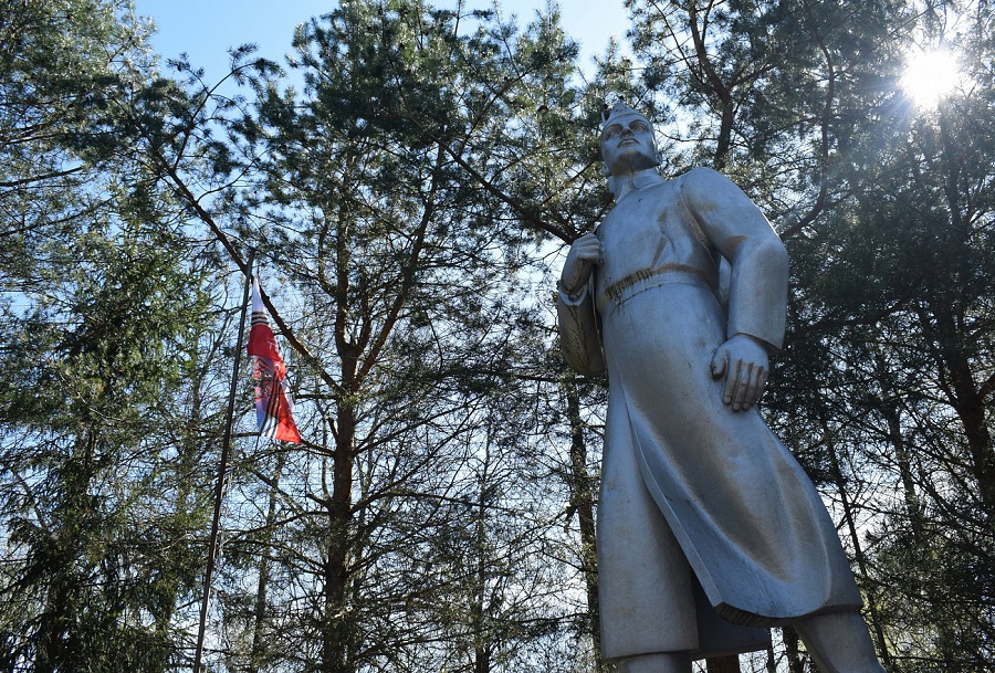 Игорь Руденя поздравил жителей и ветеранов Оленинского муниципального округа с 79-летием освобождения территории от фашистских захватчиков