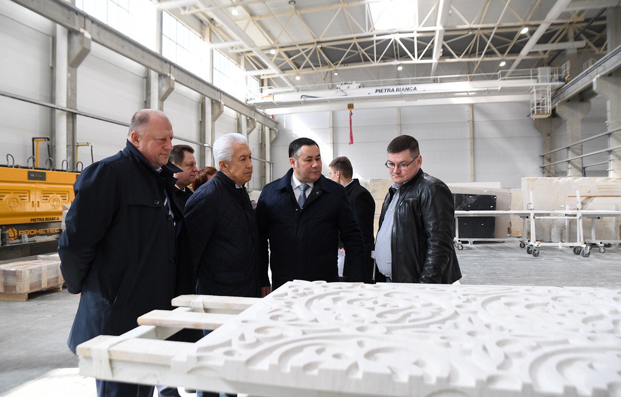 Игорь Руденя в ходе рабочей поездки в Зубцовcкий район посетил камнеобрабатывающий завод