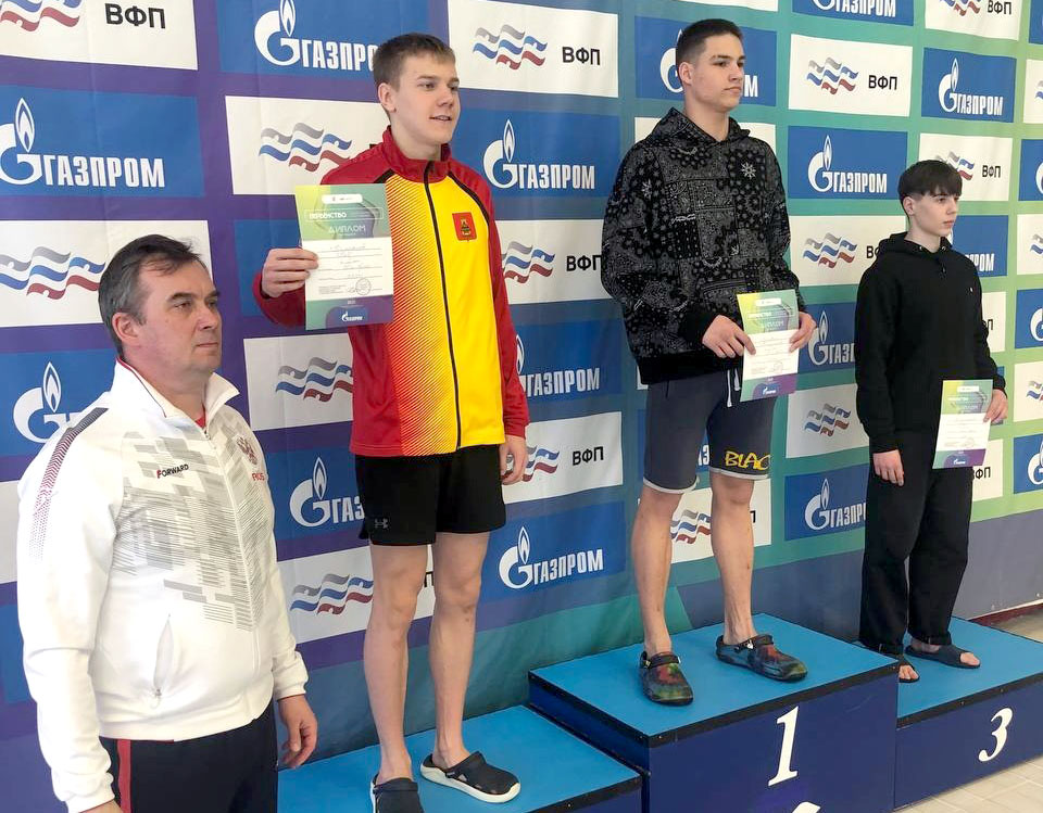 Пловцы Тверской области завоевали пять медалей чемпионата и первенство ЦФО