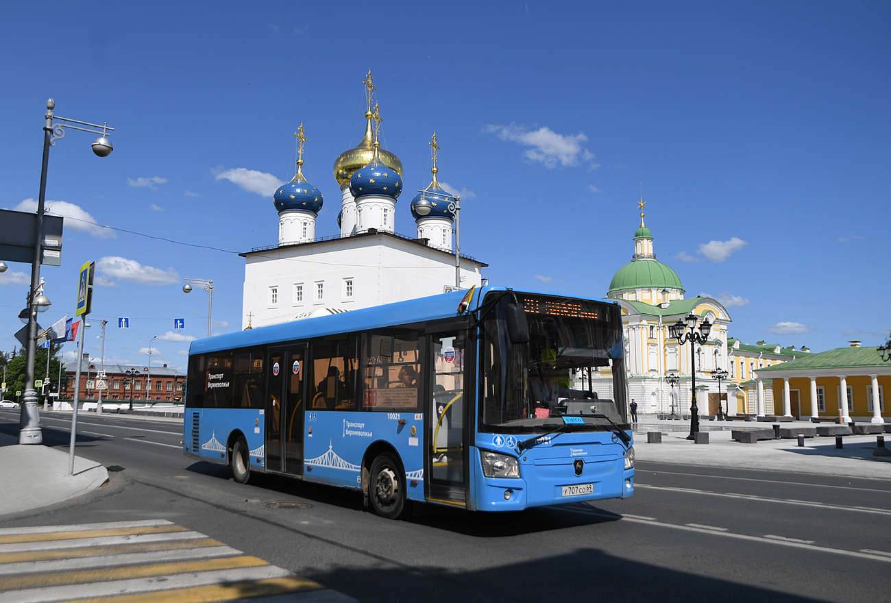 В День Победы пассажирам автобусов общественного транспорта в Твери подарят  1000 георгиевских лент