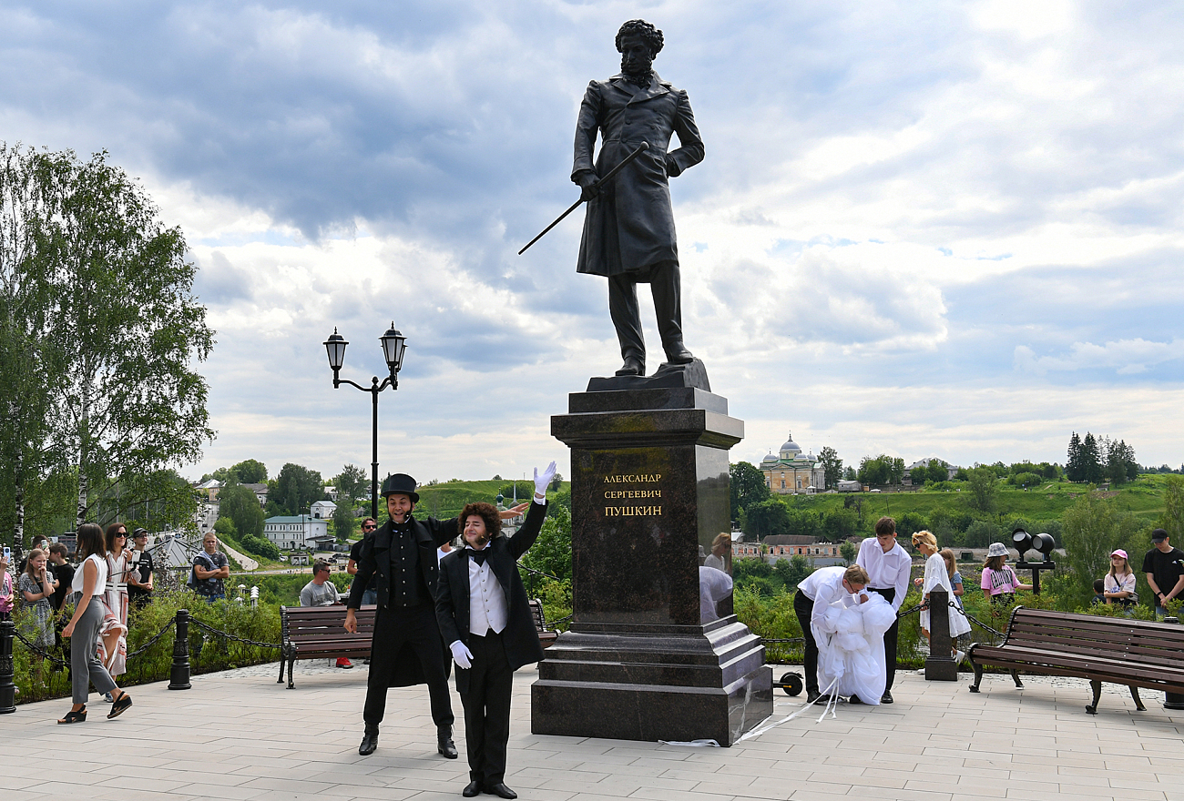 В Тверской области открыт еще один памятник Пушкину