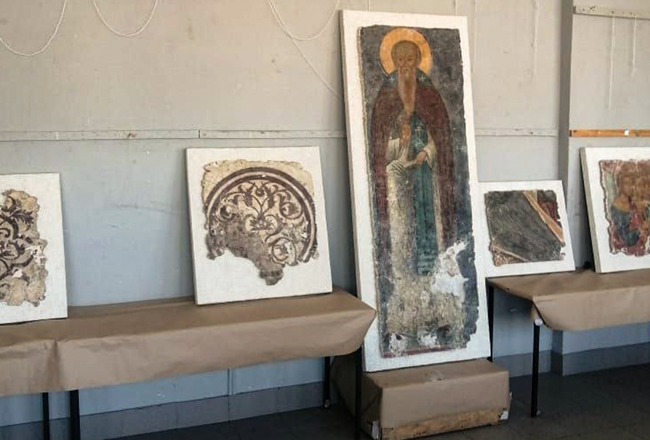 В Тверь после реставрации вернулись уникальные фрески из Свято-Троицкого Макарьева монастыря в Калязине