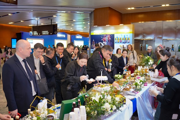 фото пресс-службы регионального Правительства  0019 26 09 251 copy